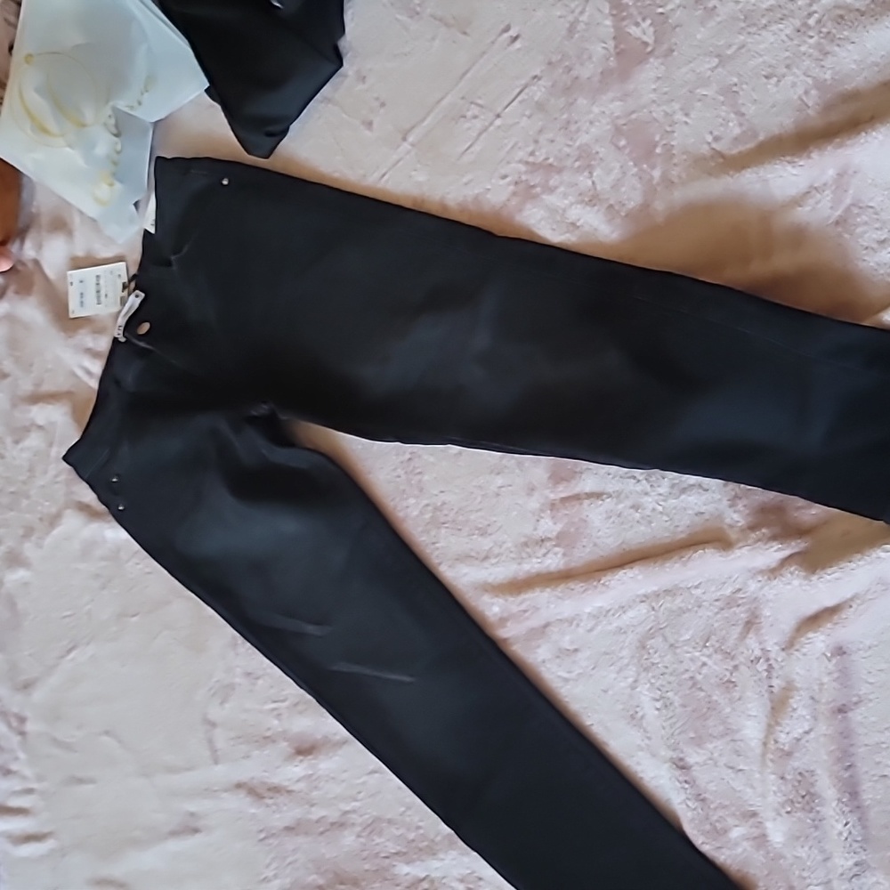 Jeans - Picture 2 of 4